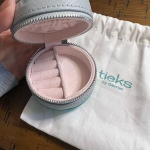 Tieks Grey Travel Jewelry Zip Case day 12 advent calendar